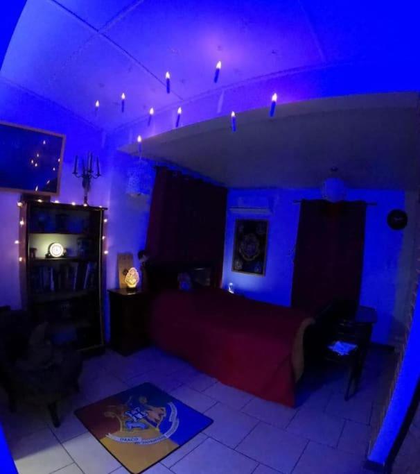 La Chambre Des Sorciers - Logement Independant Sainte-Marie Εξωτερικό φωτογραφία
